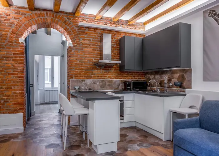 Unique Suite in Milan Center